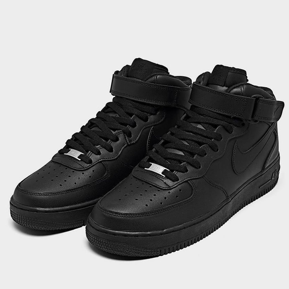 Nike Air Force 1 Mid triple black